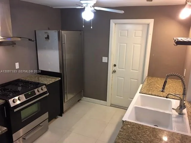 7521 NW 23rd St # 0, Sunrise, FL 33313 photo 4