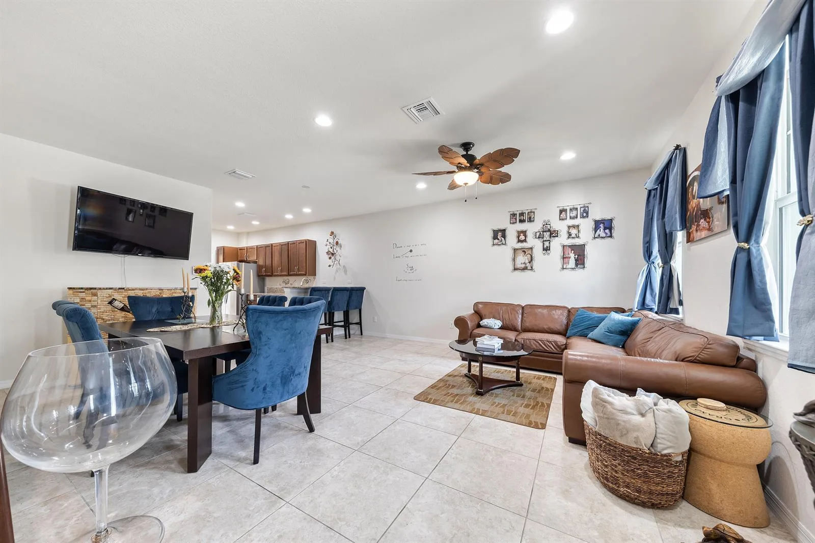 3964 Poinciana Lane, Hollywood, FL 33021 photo 11