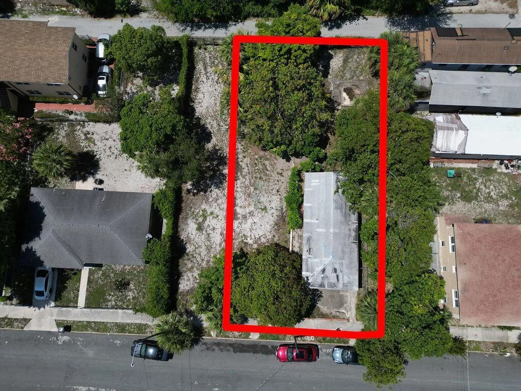 807 7th Street, West Palm Beach, FL 33401 photo 2