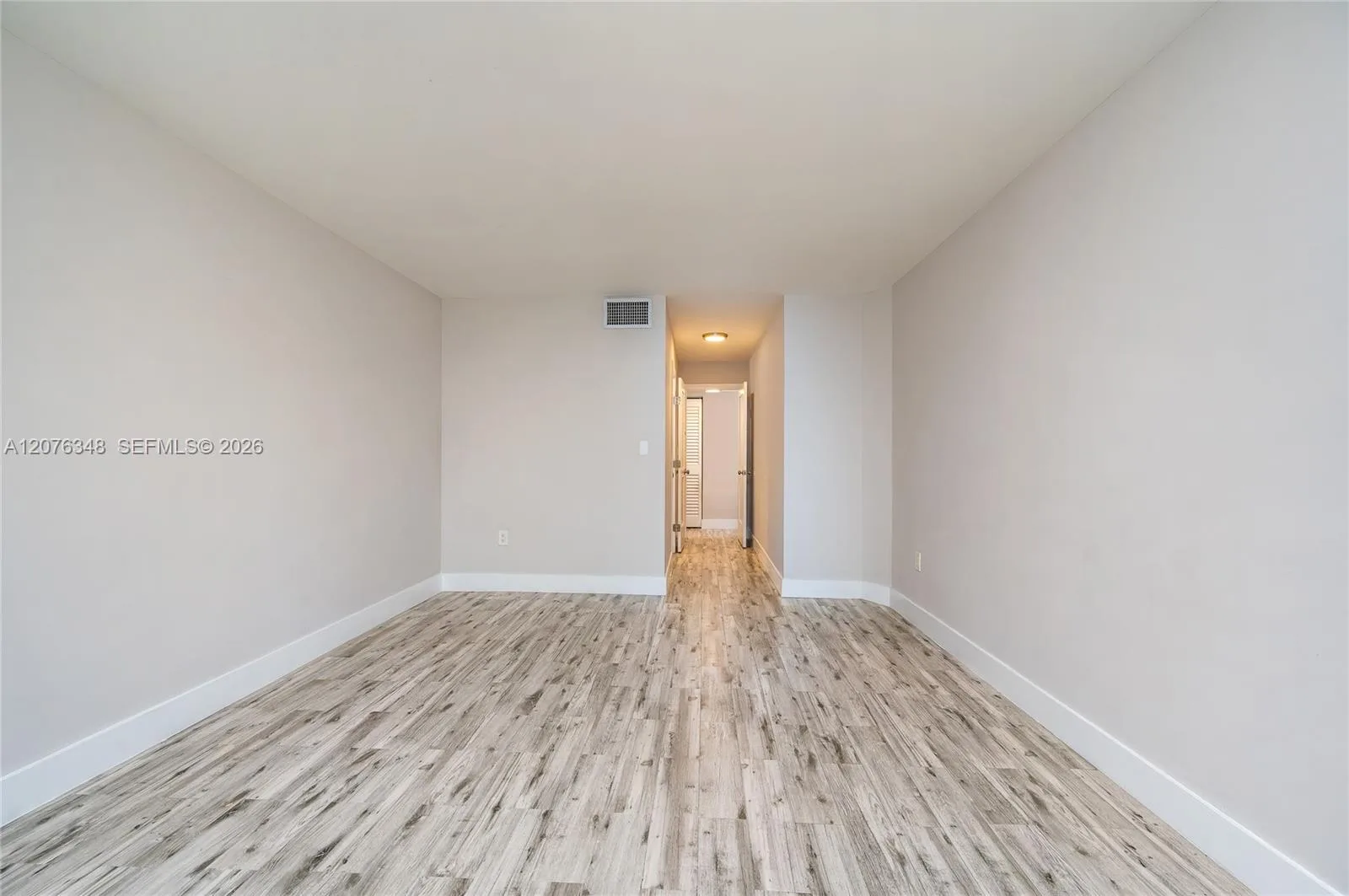 1690 NE 191st St # 115-1, Miami, FL 33179 photo 11