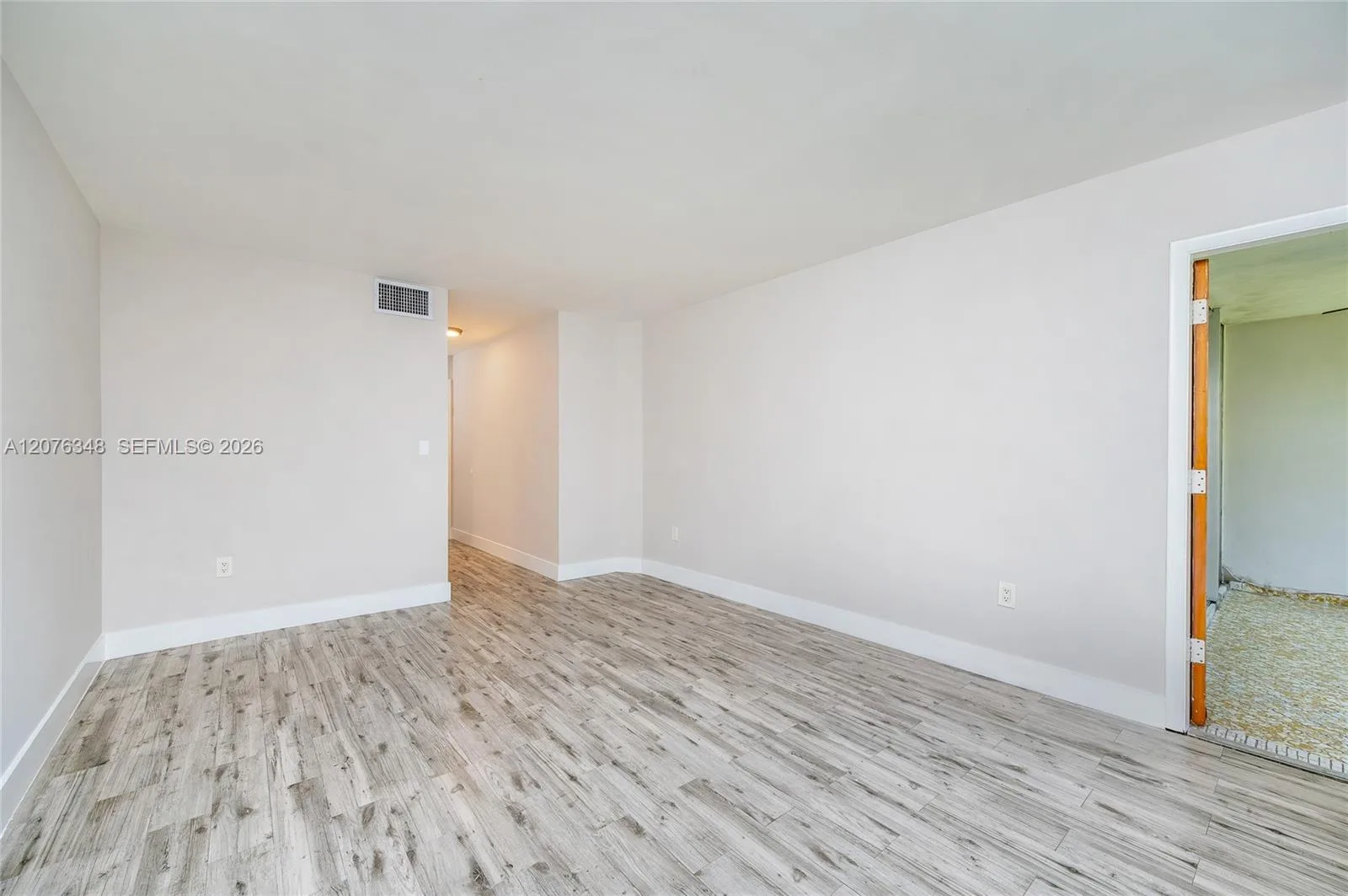 1690 NE 191st St # 115-1, Miami, FL 33179 photo 12