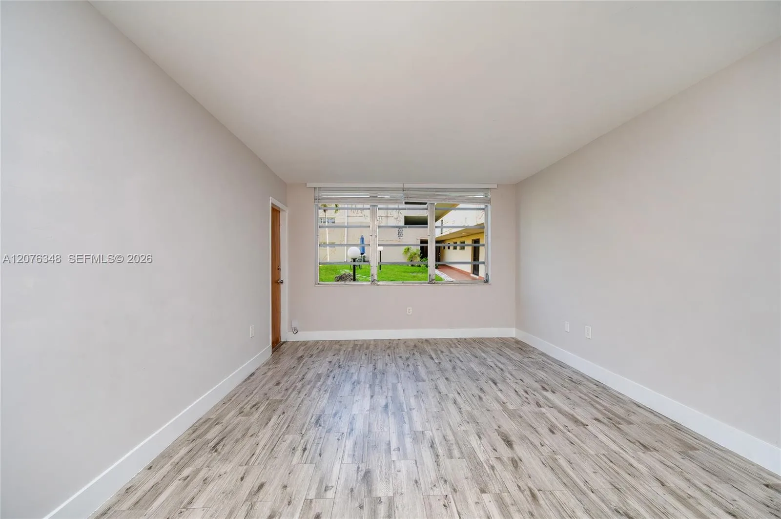 1690 NE 191st St # 115-1, Miami, FL 33179 photo 13