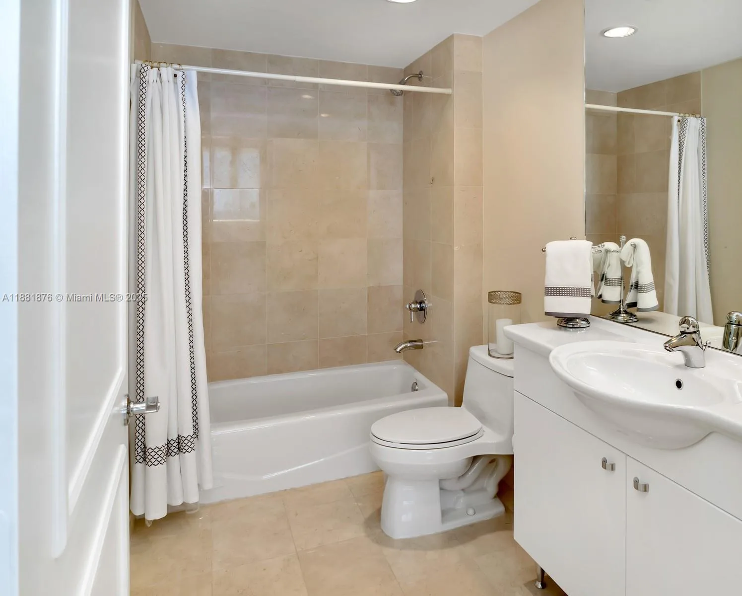 1850 S Ocean Dr # 2203, Hallandale Beach, FL 33009 photo 11