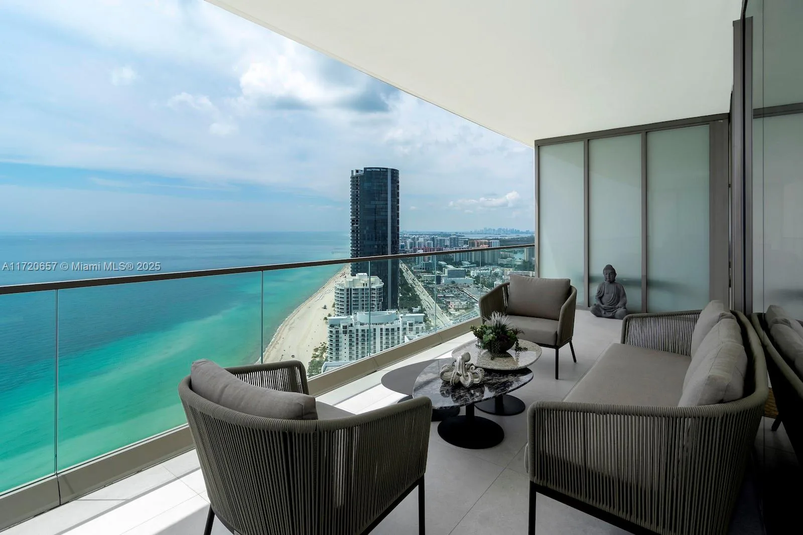 18975 Collins Ave # 4102, Sunny Isles Beach, FL 33160 photo 3