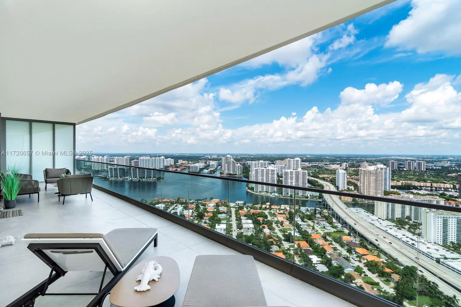 18975 Collins Ave # 4102, Sunny Isles Beach, FL 33160 photo 7