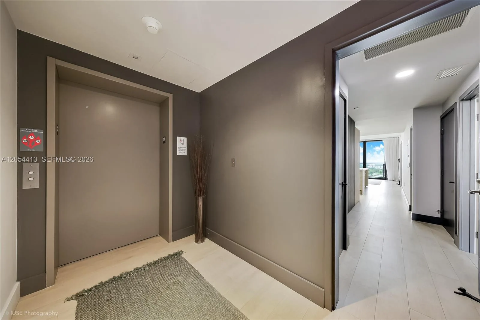16385 Biscayne Blvd # 2205, North Miami Beach, FL 33160 photo 2