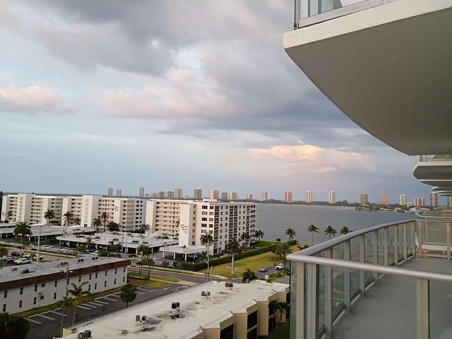 220 Lake Shore Drive # 823, FL 33403 photo 11
