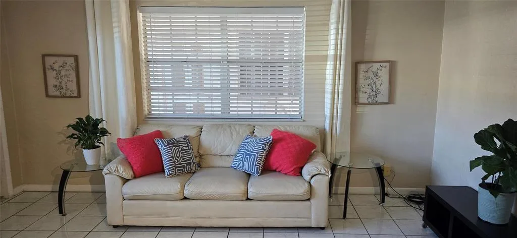1825 CLEVELAND Street # 2, Hollywood, FL 33020