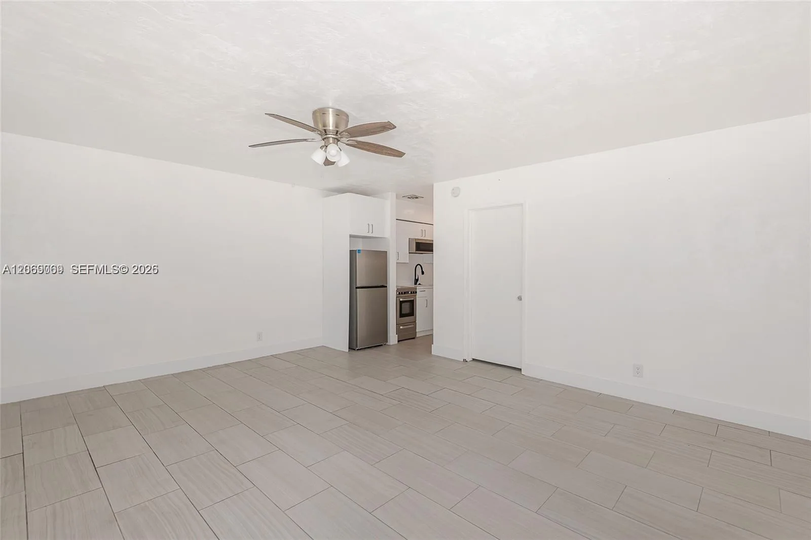 2901 Polk St # 10, Hollywood, FL 33020 photo 2