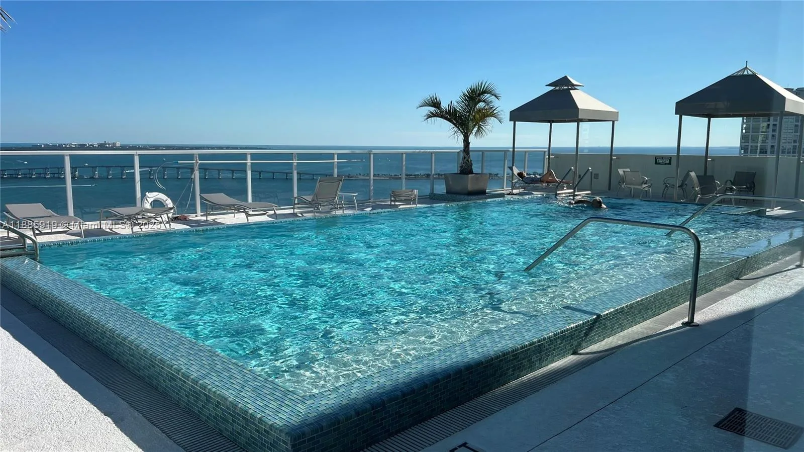 218 SE 14th St # 1104, Miami, FL 33131 photo 9