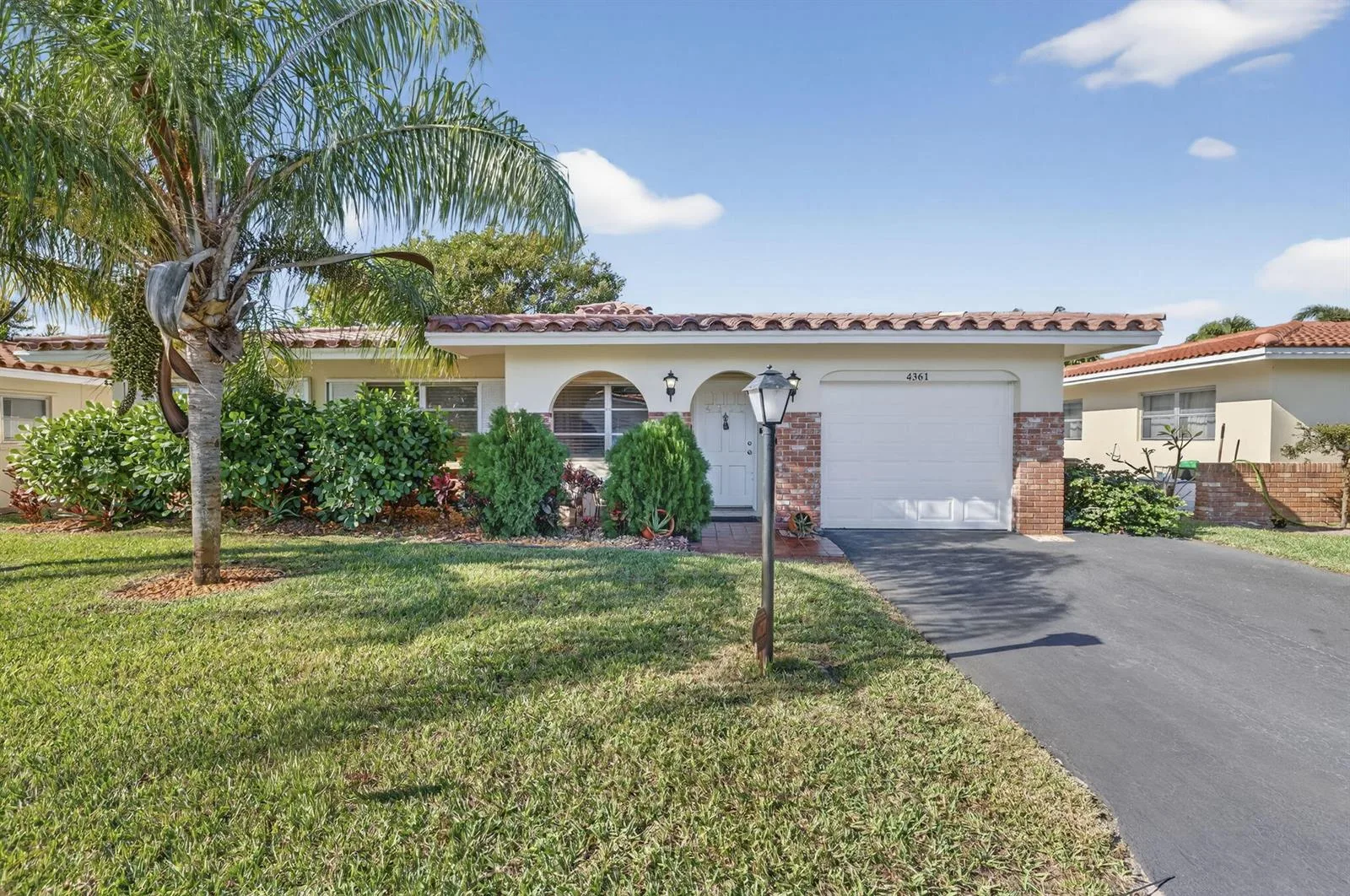 4361 NW 12th Drive NW, Deerfield Beach, FL 33064
