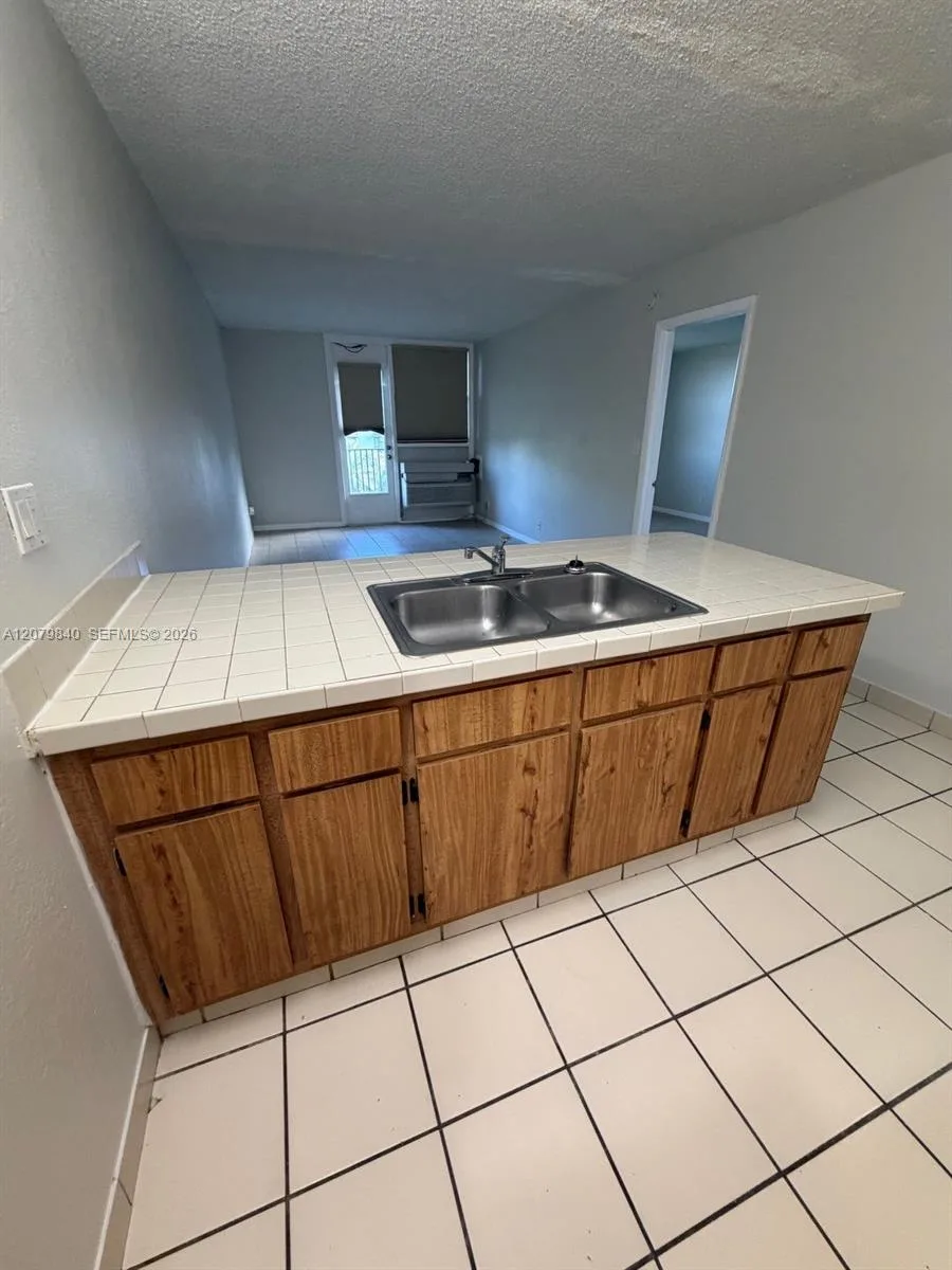 2771 Riverside Dr # 503-A, Coral Springs, FL 33065 photo 3