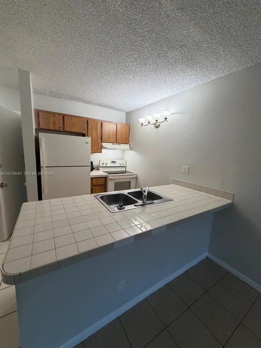 2771 Riverside Dr # 503-A, Coral Springs, FL 33065 photo 5