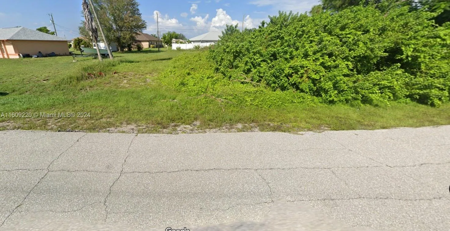 504 NW 20th Ave, Cape Coral, FL 33993 photo 2