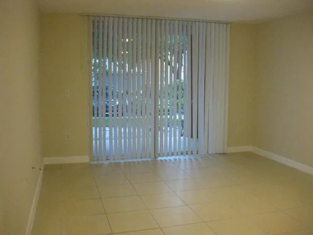 620 SW 111th Avenue # 103, Pembroke Pines, FL 33025 photo 2