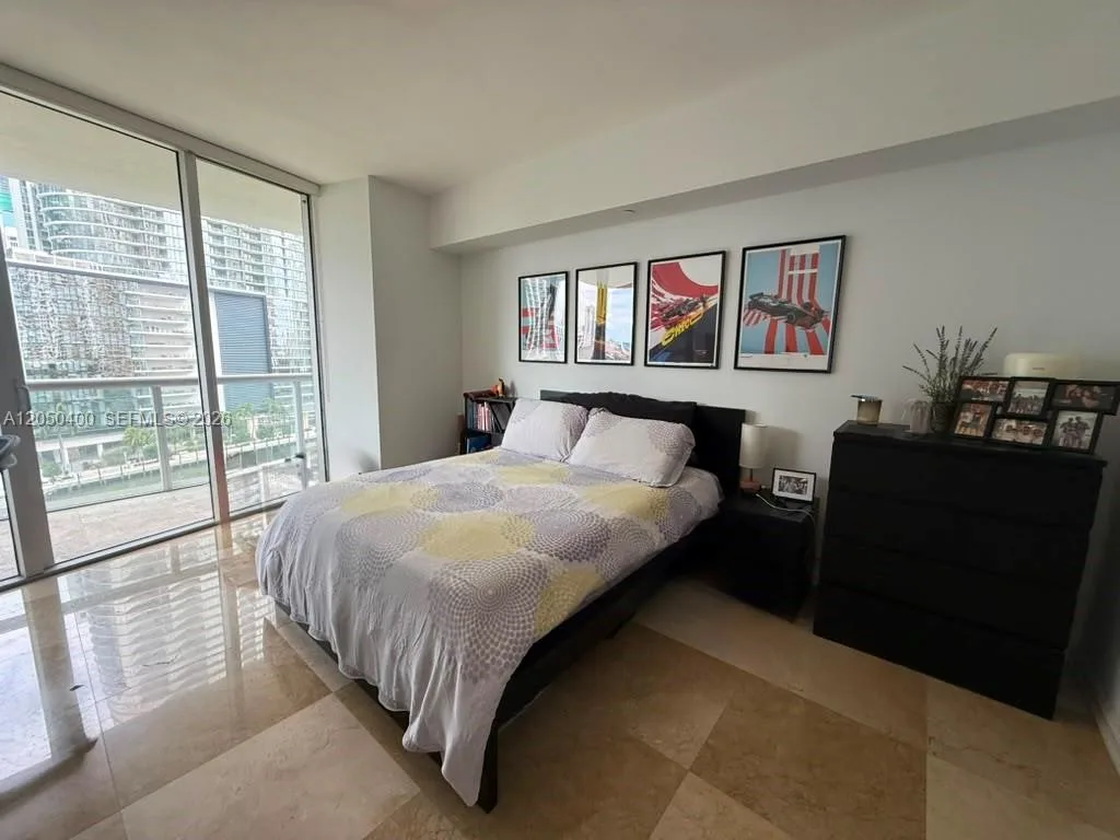 475 Brickell Ave # 1012, Miami, FL 33131 photo 9