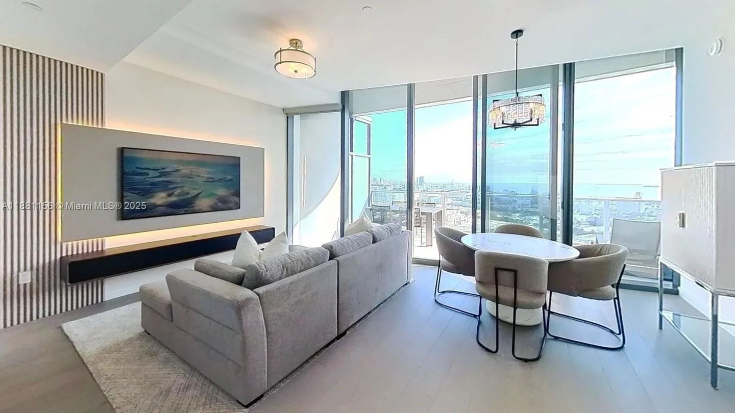 500 Alton Rd # 2504, Miami Beach, FL 33139
