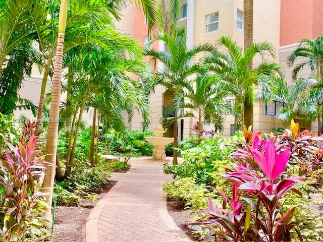 17100 N Bay Rd # 1112, Sunny Isles Beach, FL 33160