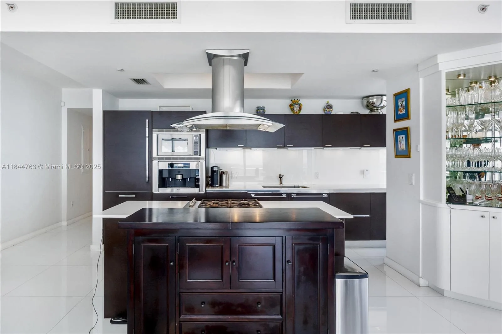 3737 Collins Ave # S-801, Miami Beach, FL 33140 photo 11