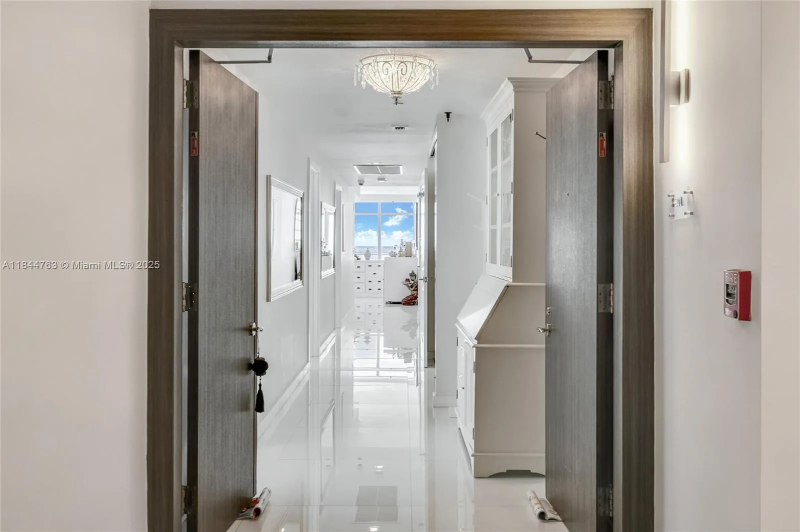 3737 Collins Ave # S-801, Miami Beach, FL 33140 photo 2