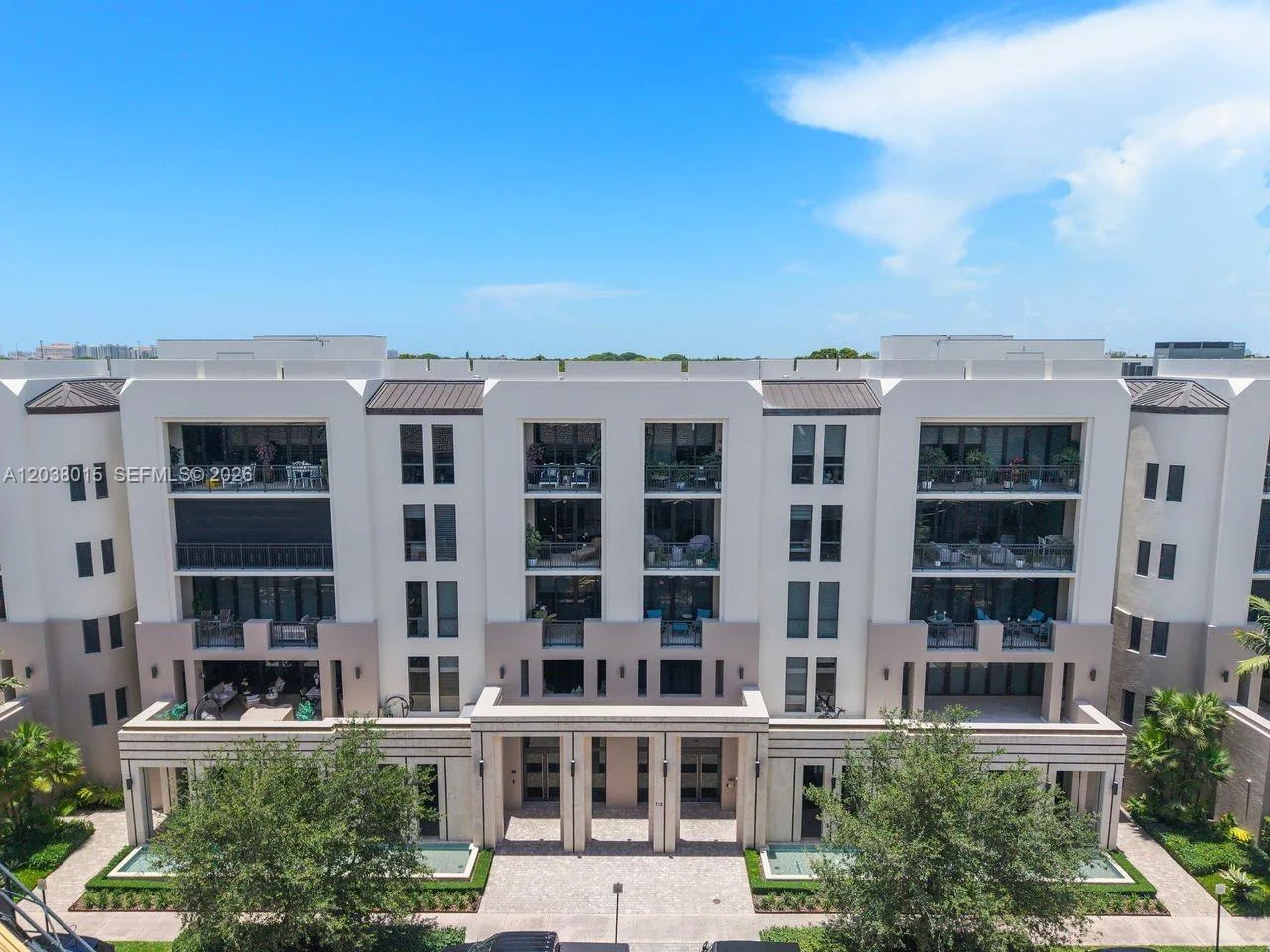 718 Valencia Ave # 403, Coral Gables, FL 33134