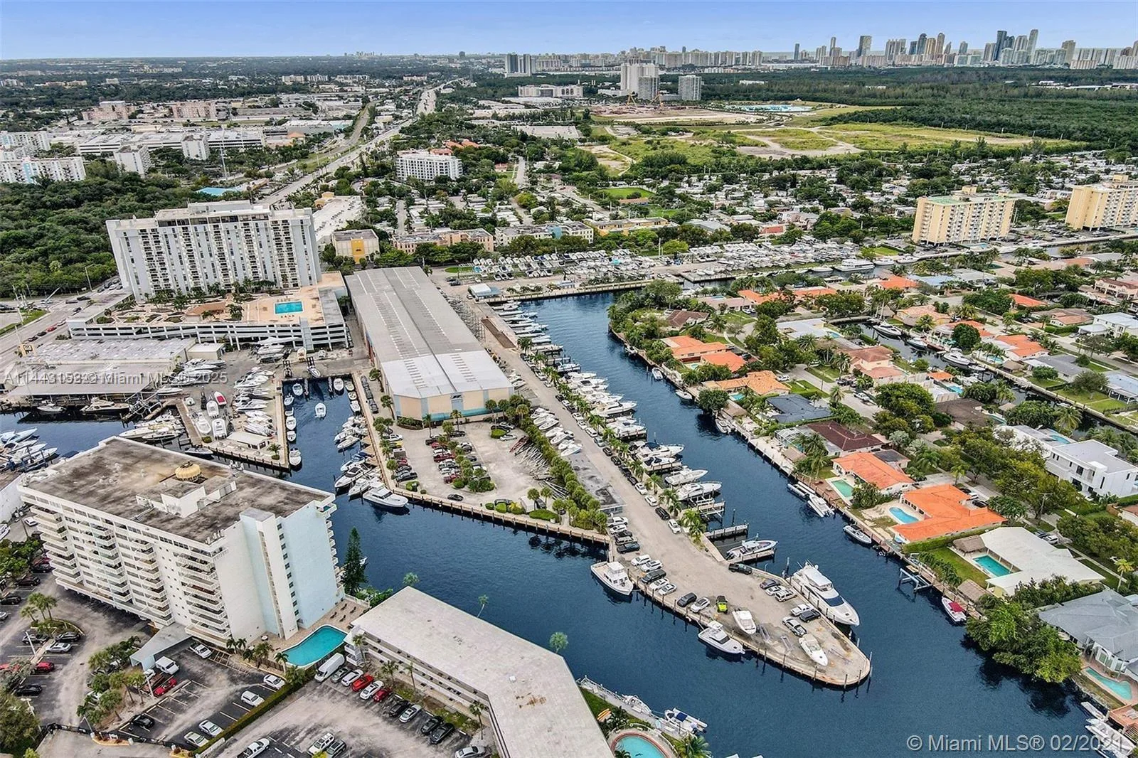 13499 Biscayne Blvd # 1513, North Miami, FL 33181 photo 2