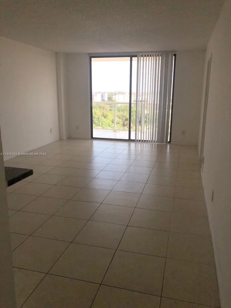 13499 Biscayne Blvd # 1513, North Miami, FL 33181 photo 5