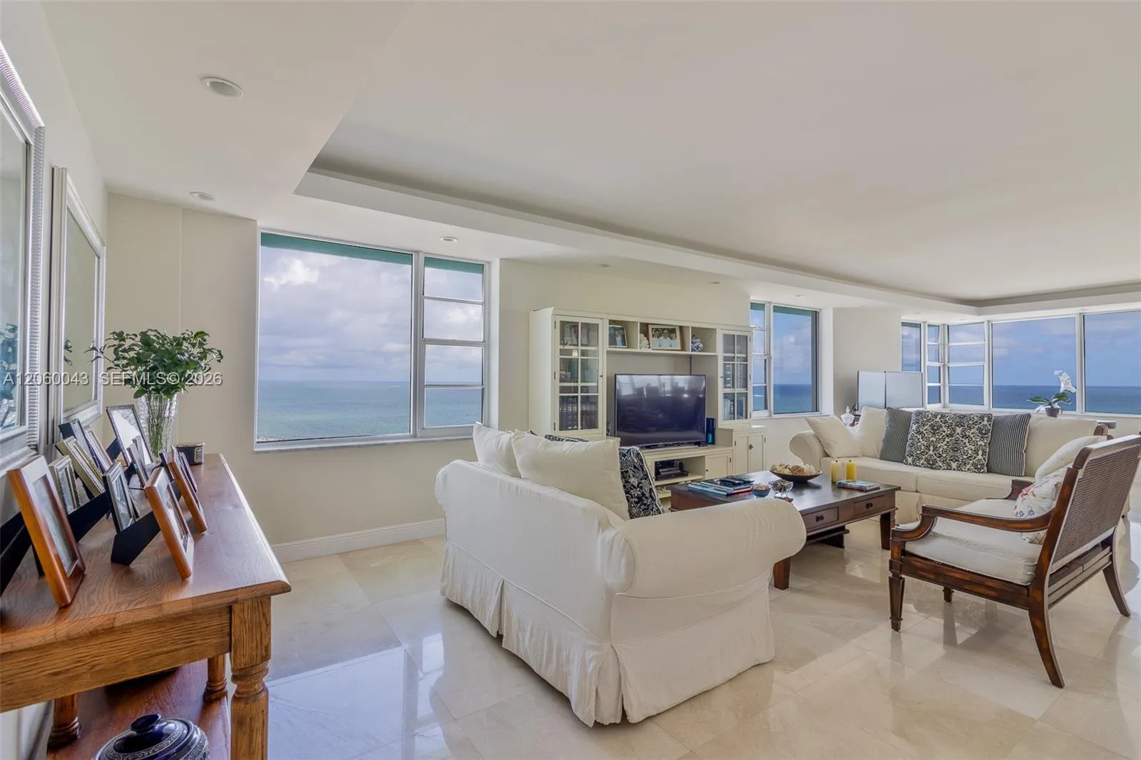 5255 Collins Ave # 11E, Miami Beach, FL 33140