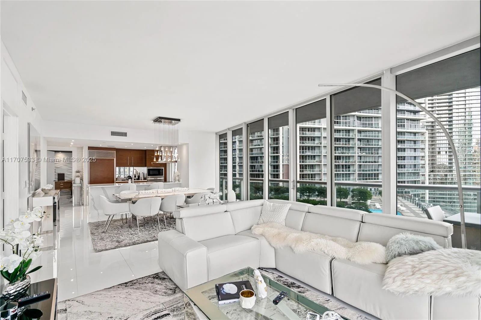 495 Brickell Ave # 1702, Miami, FL 33131 photo 10