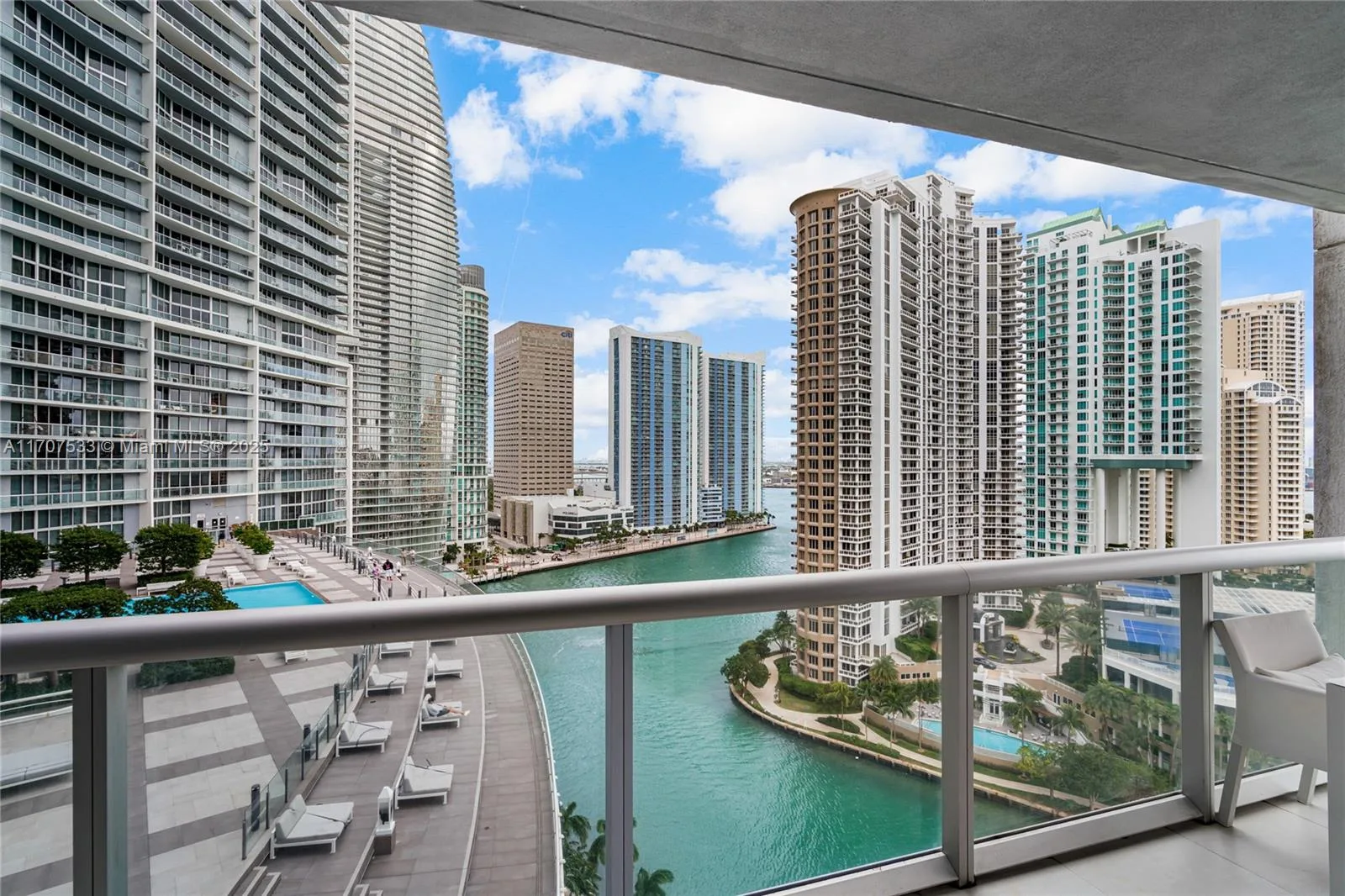 495 Brickell Ave # 1702, Miami, FL 33131 photo 3