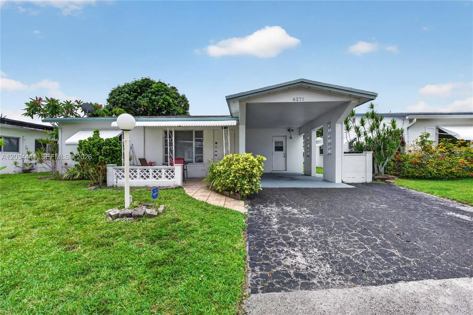 4271 NW 49th Ter, Lauderdale Lakes, FL 33319