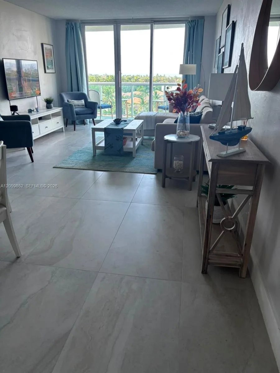 19380 Collins Ave # 818, Sunny Isles Beach, FL 33160 photo 5