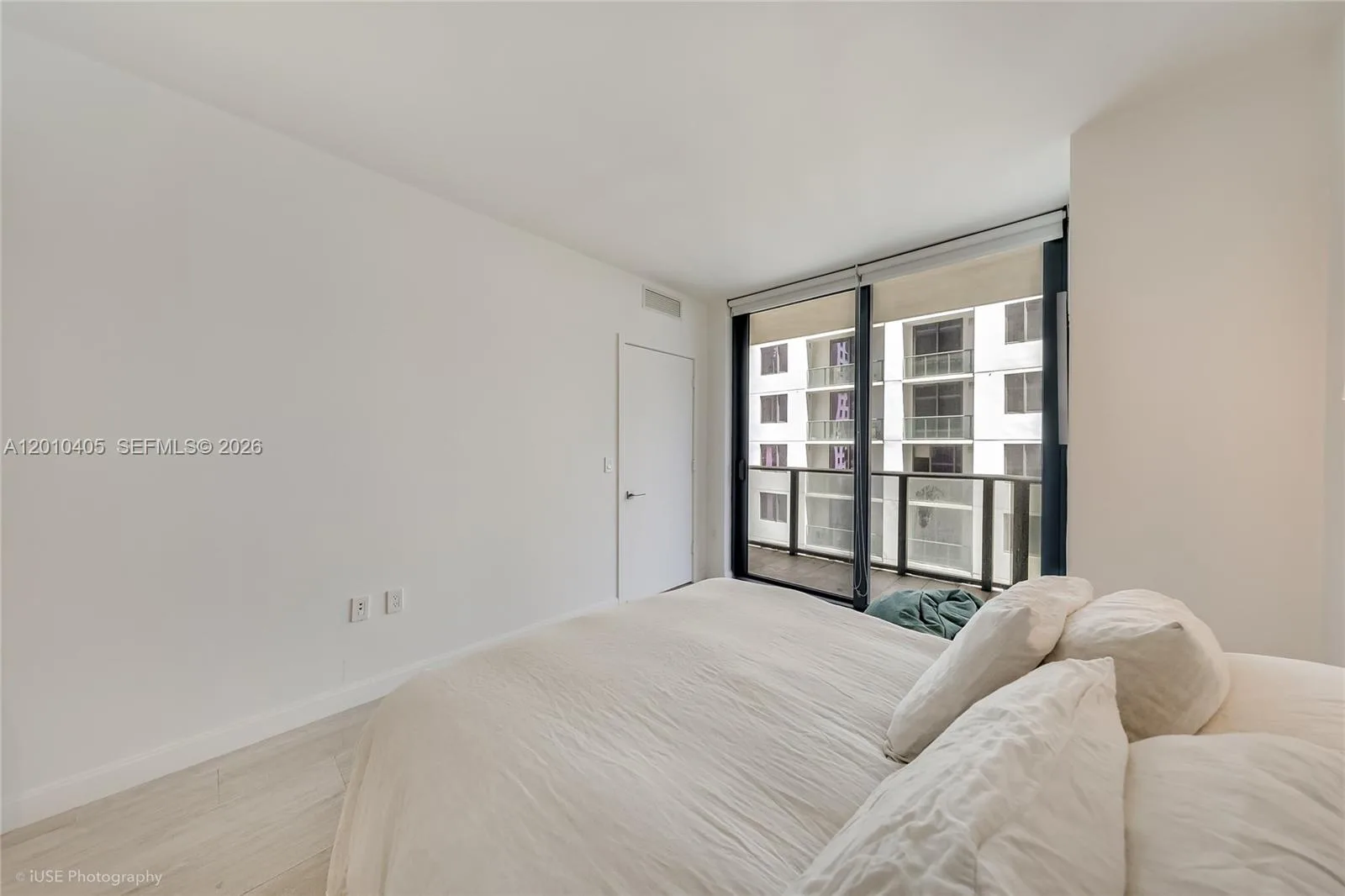 55 SW 9th St # 2109, Miami, FL 33130 photo 8