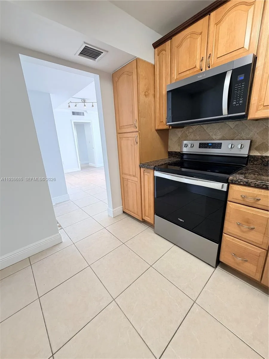 3701 N Country Club Dr # 1901, Aventura, FL 33180 photo 3