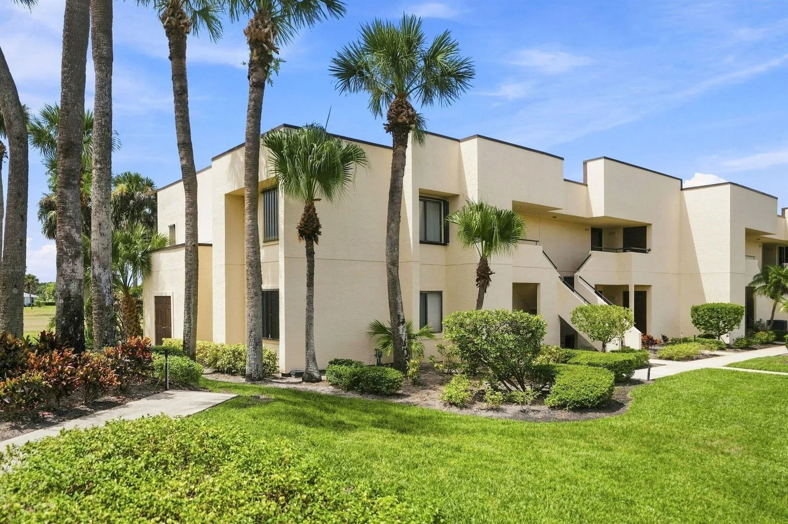6940 SE CONSTITUTION # 201, Hobe Sound, FL 33455