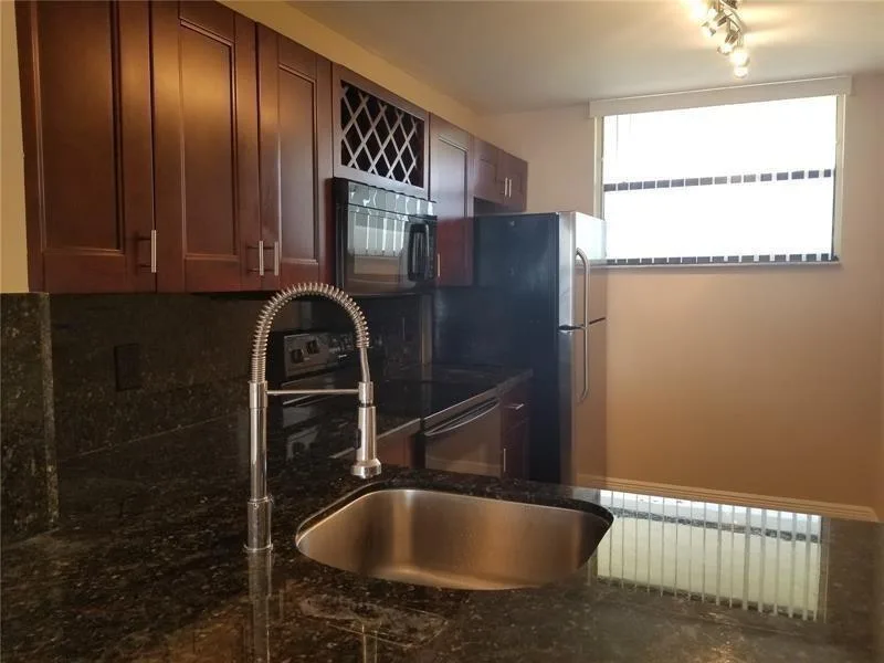 110 Lake Emerald Drive # 409, Oakland Park, FL 33309 photo 3
