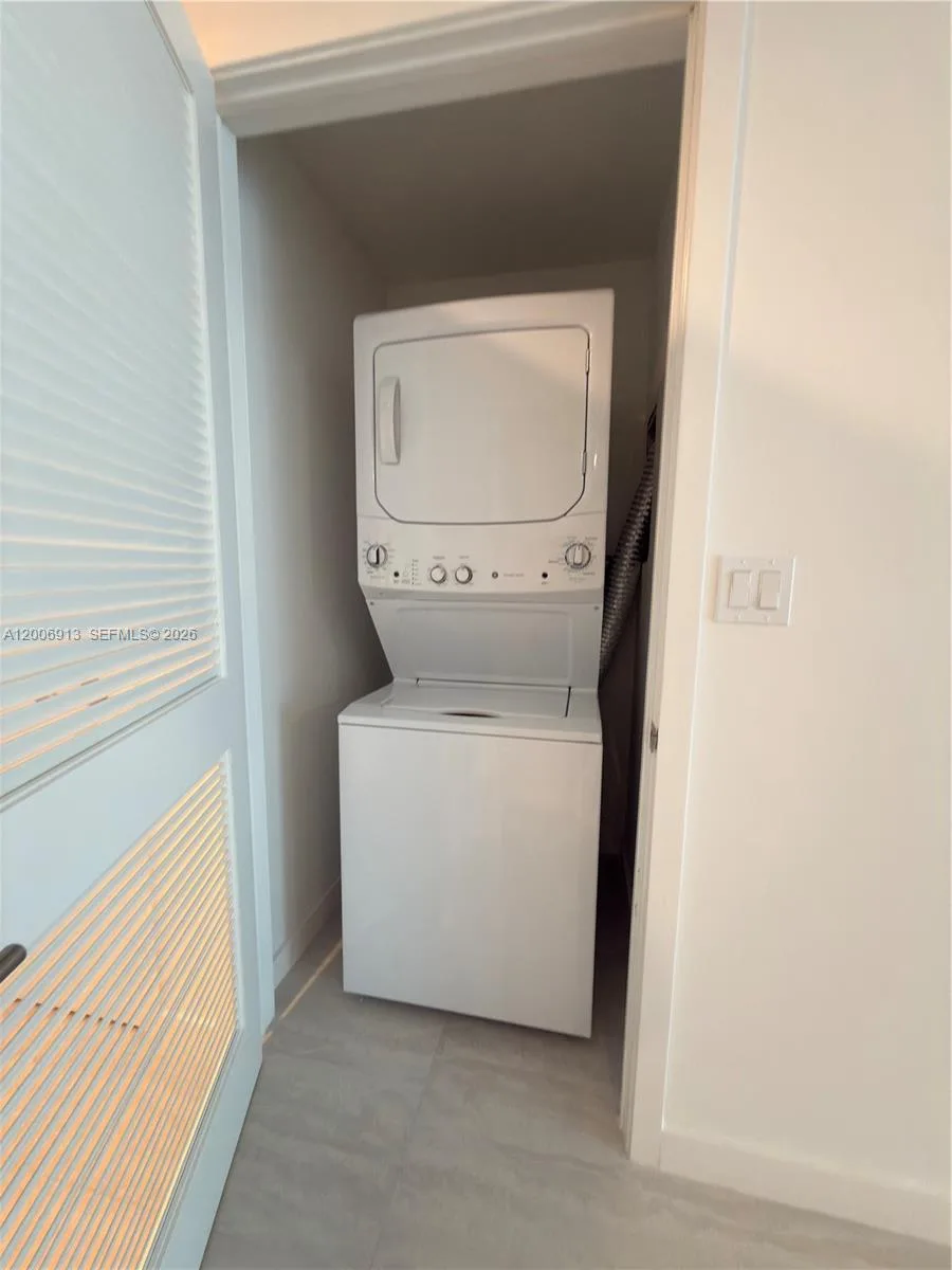 77 SE 5th St # 1602, Miami, FL 33131 — zdjęcie 4