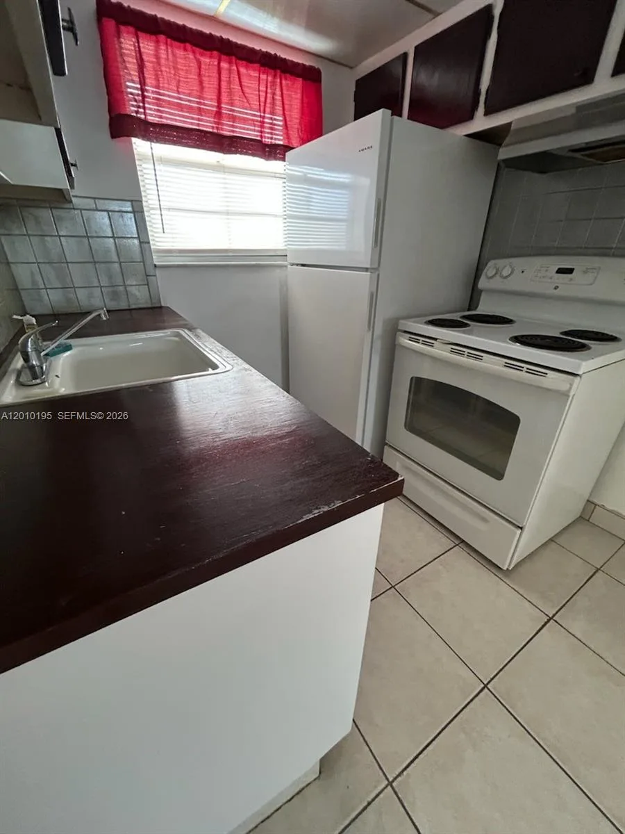 2145 Pierce Street # 417, Hollywood, FL 33020 photo 8