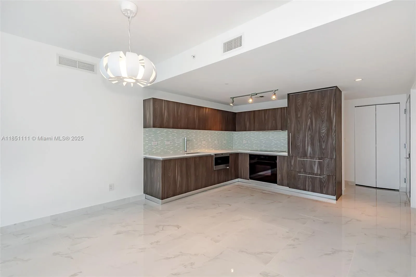 3131 NE 7th Ave # 2104, Miami, FL 33137 photo 9