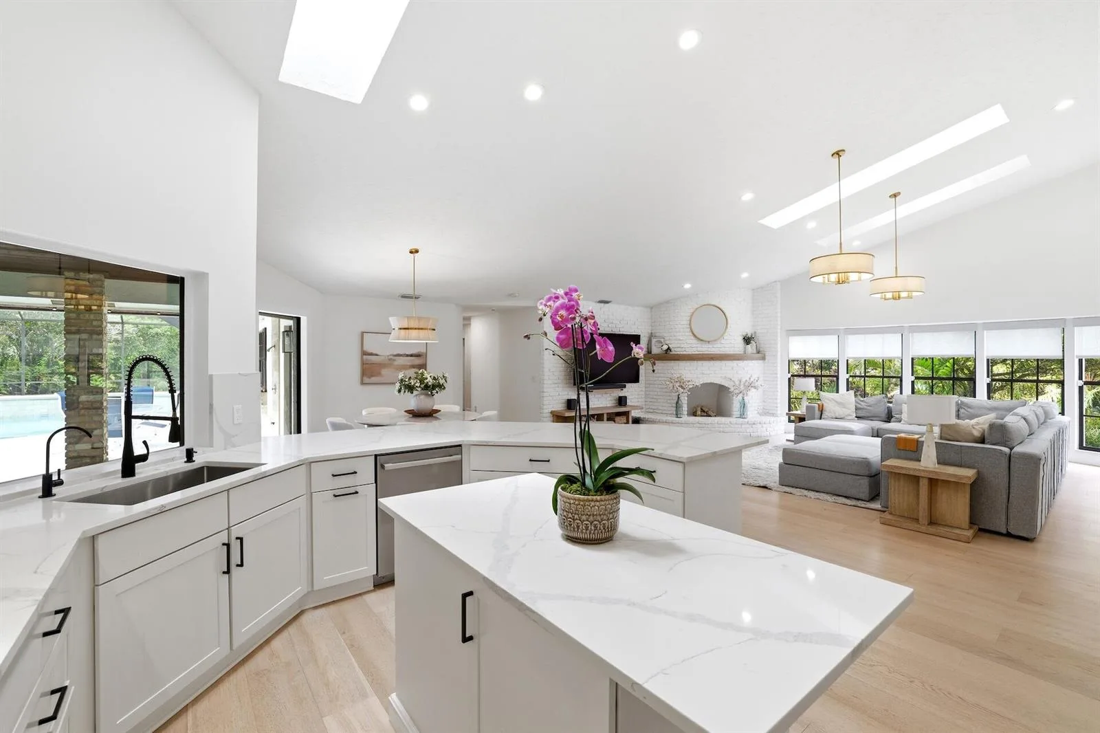 15395 Meadow Wood Drive, Wellington, FL 33414