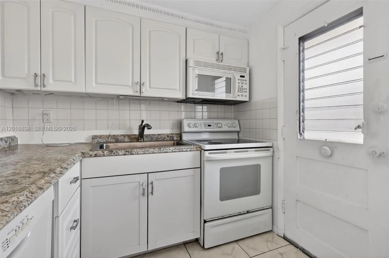 2905 Point East Dr # L311, Aventura, FL 33160 photo 3
