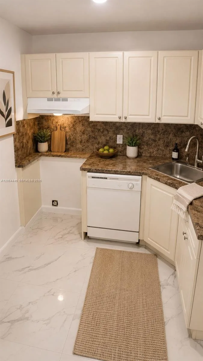 10900 SW 196th St # 406, Cutler Bay, FL 33157 photo 5