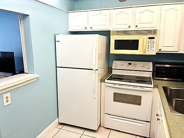 110 Markham F # 110, Deerfield Beach, FL 33442 photo 6