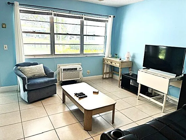 110 Markham F # 110, Deerfield Beach, FL 33442 photo 7
