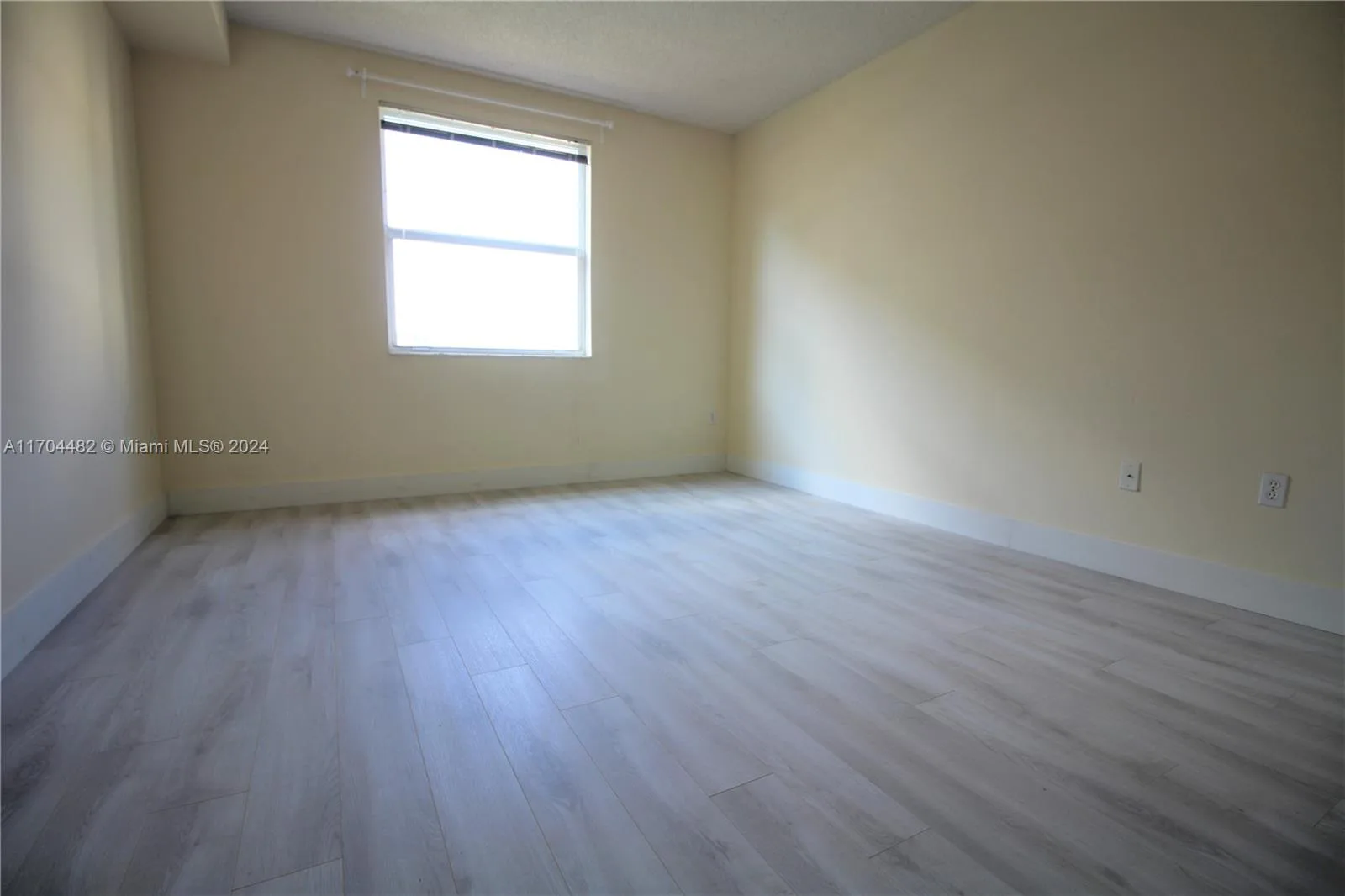 17150 N Bay Rd # 2612, Sunny Isles Beach, FL 33160 photo 9