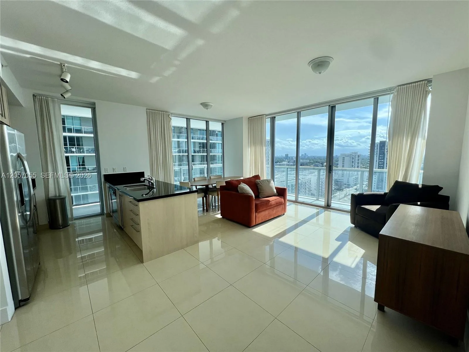 1111 SW 1st Ave # 1914, Miami, FL 33130