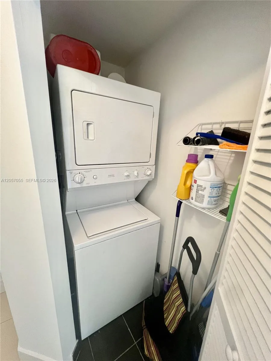 1111 SW 1st Ave # 1914, Miami, FL 33130 photo 7