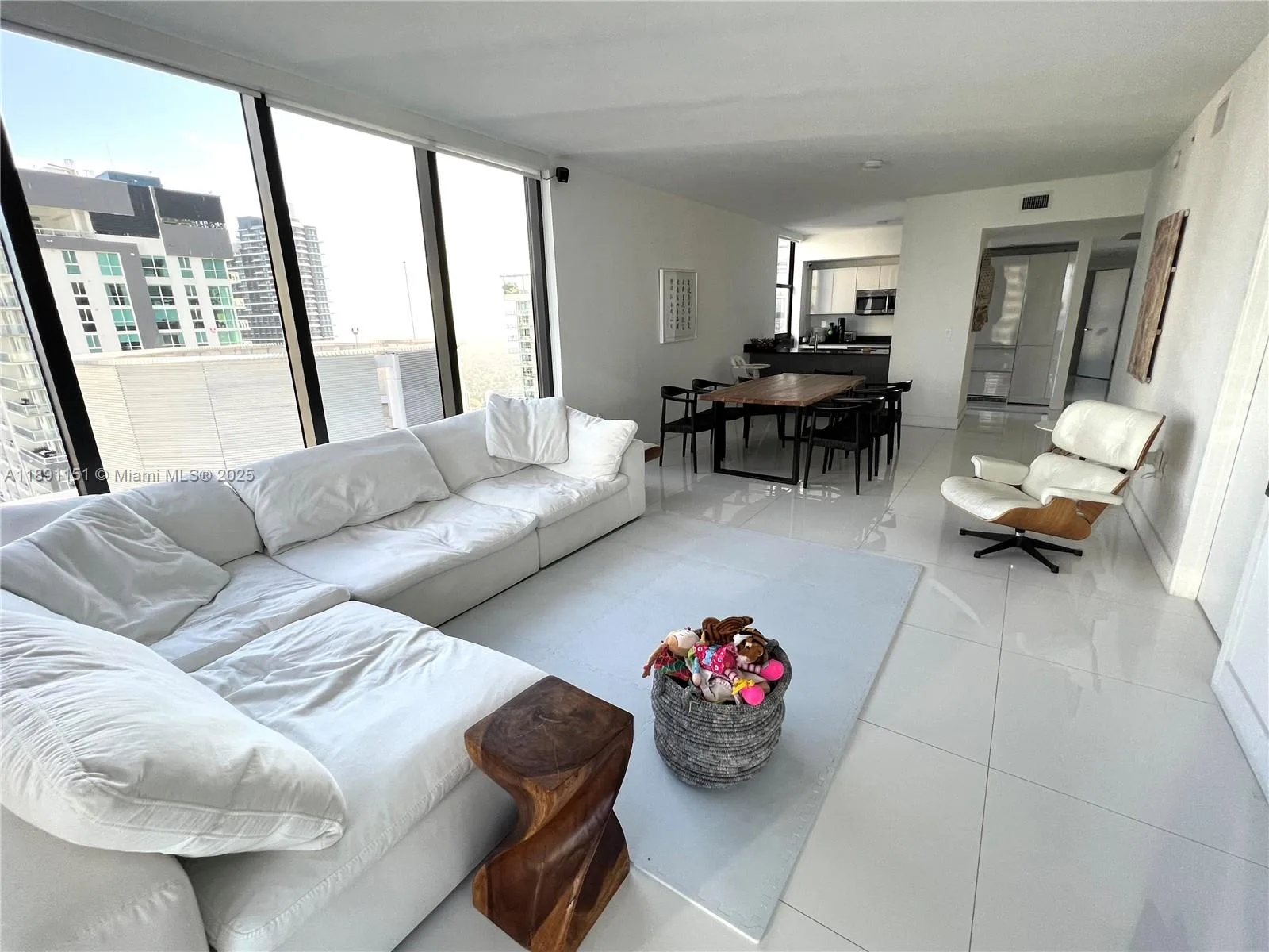 1010 Brickell Ave # 4205, Miami, FL 33131 photo 3