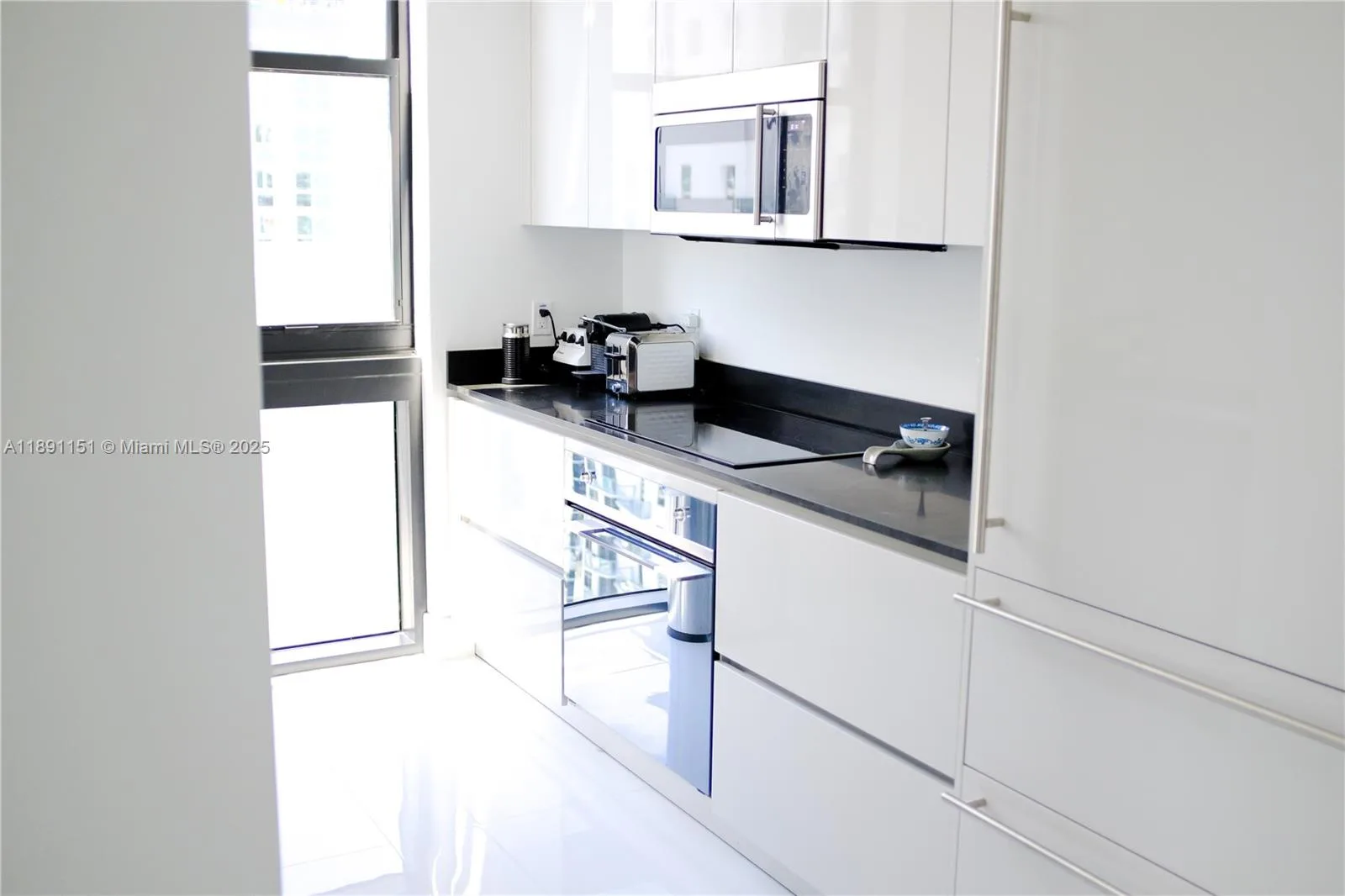 1010 Brickell Ave # 4205, Miami, FL 33131 photo 9