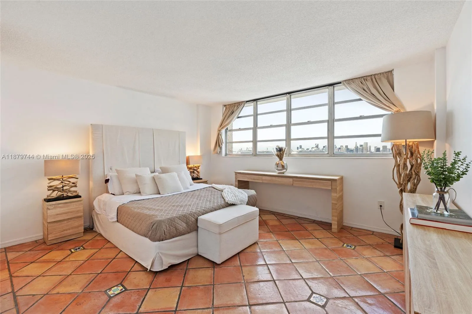 800 West Ave # 831, Miami Beach, FL 33139 photo 5